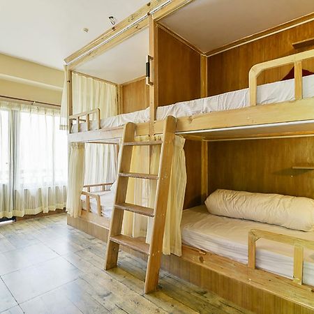 Hotel Forest Lake Backpackers' Hostel โพคารา ภายนอก รูปภาพ
