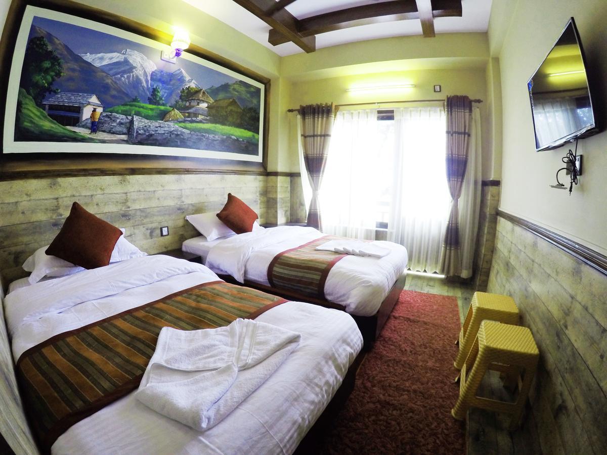 Hotel Forest Lake Backpackers' Hostel โพคารา ภายนอก รูปภาพ
