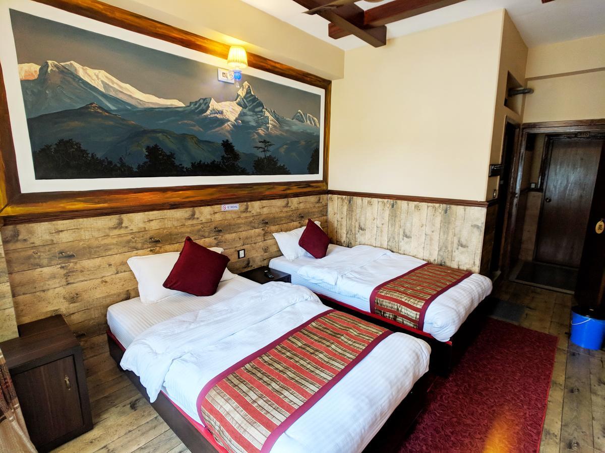 Hotel Forest Lake Backpackers' Hostel โพคารา ภายนอก รูปภาพ